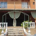 Pantheon Hall Hotel Mesongí