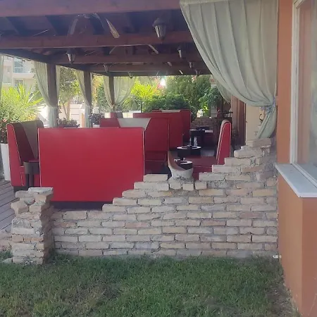 Hotel Pantheon Hall 2*