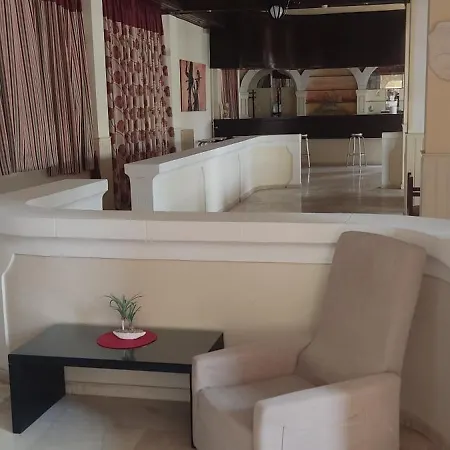 Hotell Pantheon Hall Mesongí