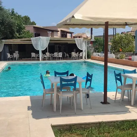 Pantheon Hall 2* Mesongí