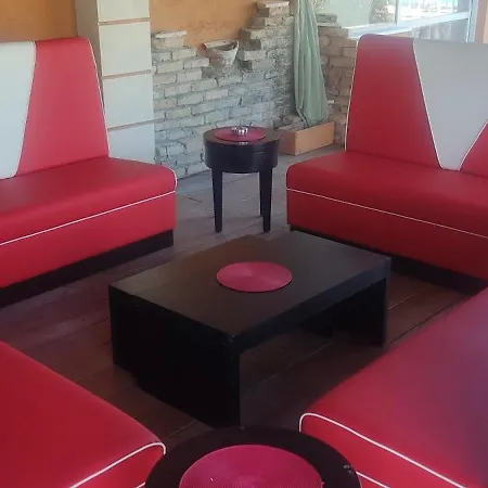 Pantheon Hall Hotel 2*