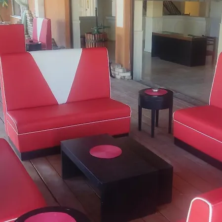 Hotell Pantheon Hall Mesongí